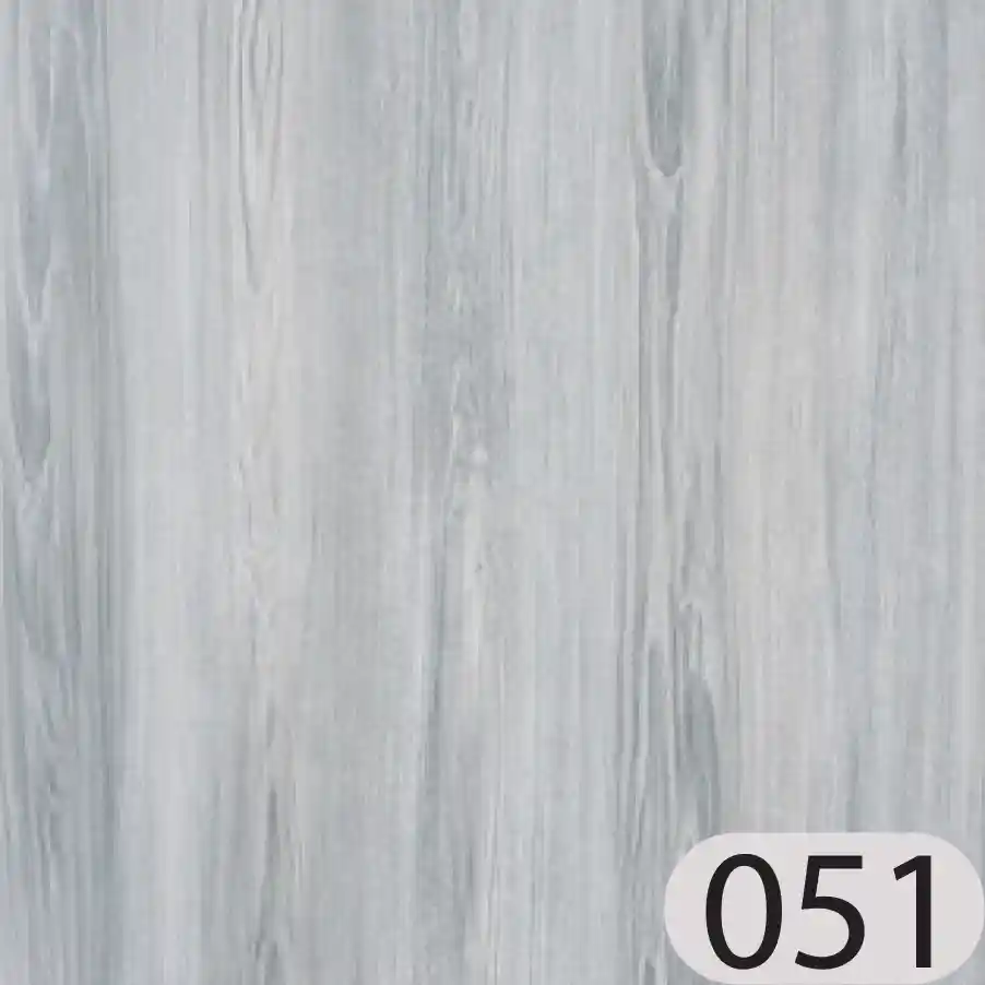 Grey 051